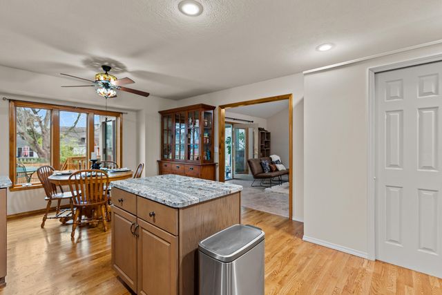 4715 S Elizabeth Avenue, Springfield, MO 65810