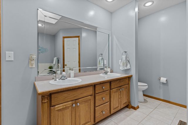 4715 S Elizabeth Avenue, Springfield, MO 65810