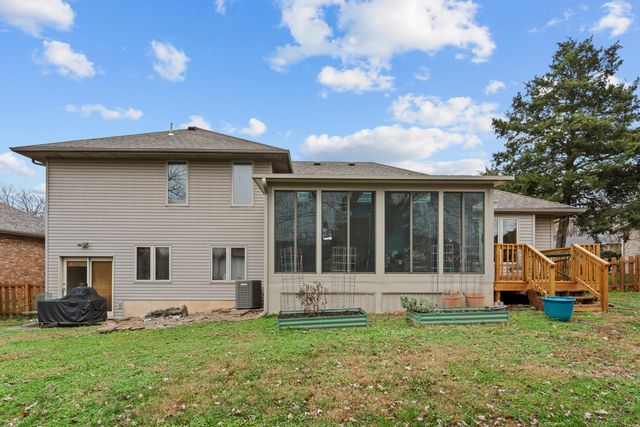 4715 S Elizabeth Avenue, Springfield, MO 65810
