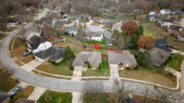 4715 S Elizabeth Avenue, Springfield, MO 65810