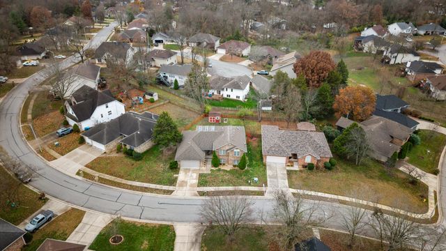 4715 S Elizabeth Avenue, Springfield, MO 65810