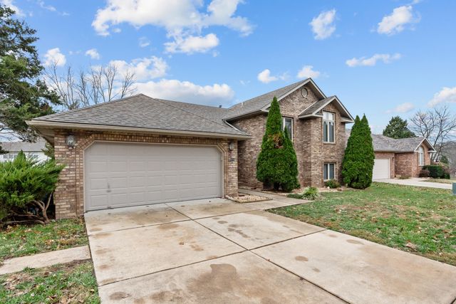 4715 S Elizabeth Avenue, Springfield, MO 65810