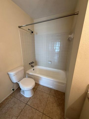 1720 SE Linpark Court, Port St. Lucie, FL 34952