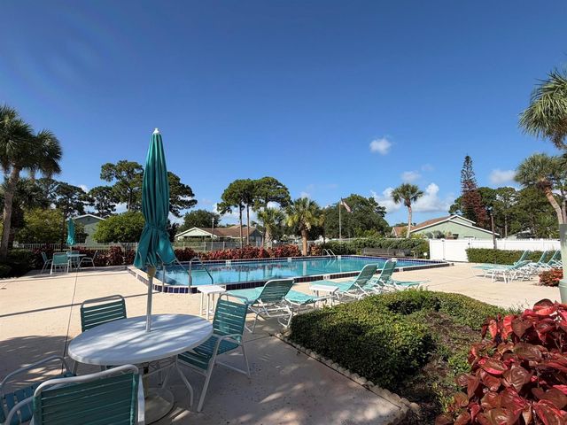 1720 SE Linpark Court, Port St. Lucie, FL 34952