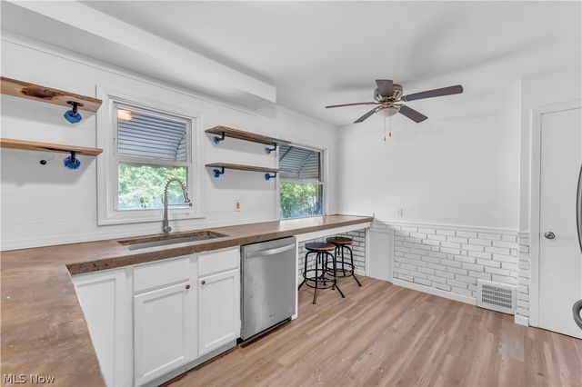 4758 E 88th Street, Garfield Heights, OH 44125
