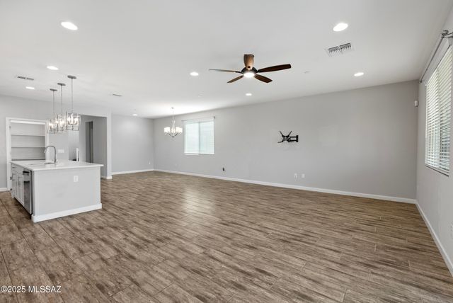 14241 E Hub Drive, Vail, AZ 85641