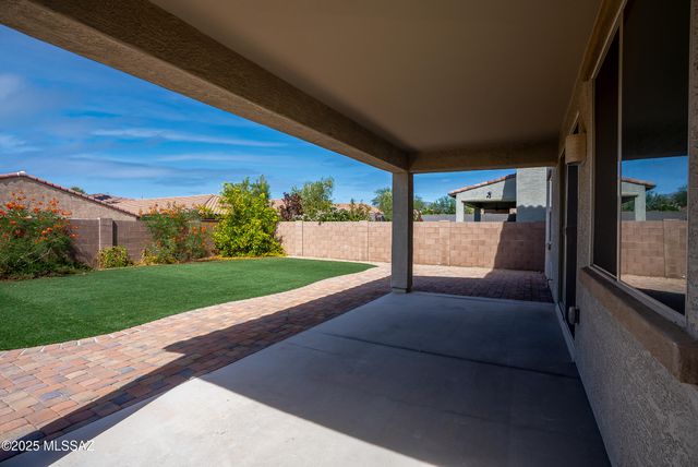 14241 E Hub Drive, Vail, AZ 85641