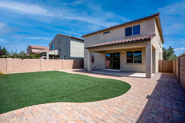 14241 E Hub Drive, Vail, AZ 85641