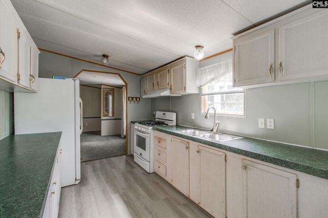 67 W Virginia Road, Prosperity, SC 29127