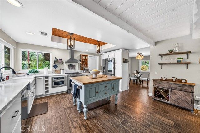 20705 Onaknoll, Riverside, CA 92570