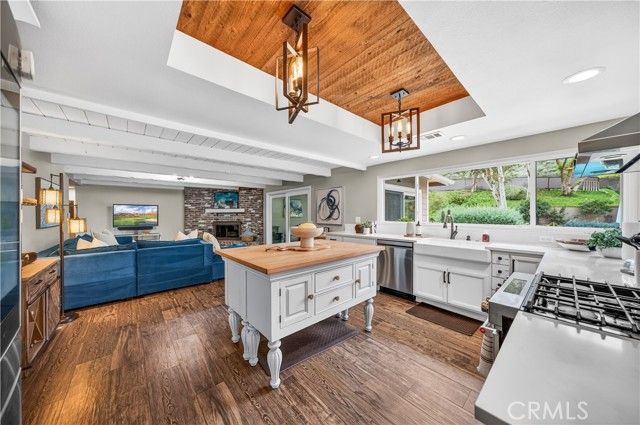 20705 Onaknoll, Riverside, CA 92570