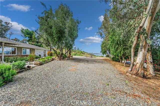 20705 Onaknoll, Riverside, CA 92570