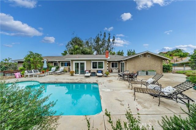 20705 Onaknoll, Riverside, CA 92570