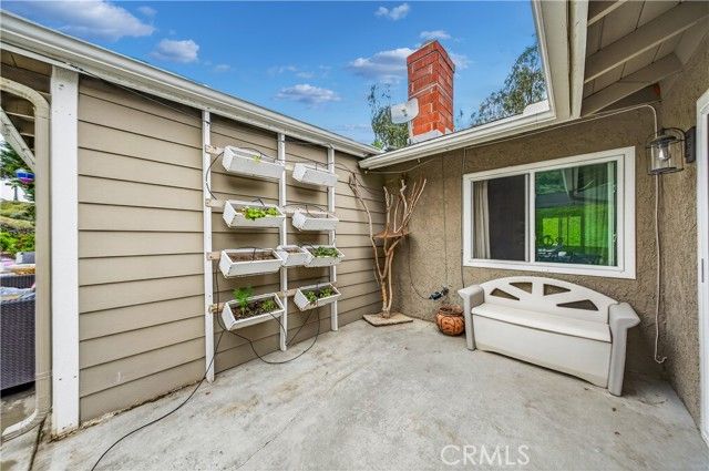 20705 Onaknoll, Riverside, CA 92570