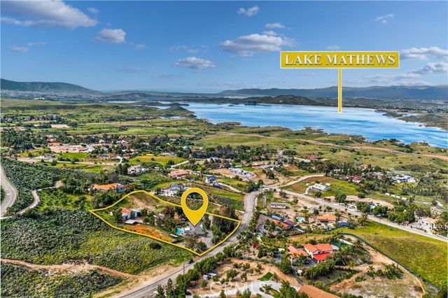 20705 Onaknoll, Riverside, CA 92570