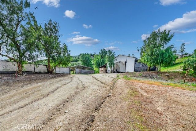 20705 Onaknoll, Riverside, CA 92570