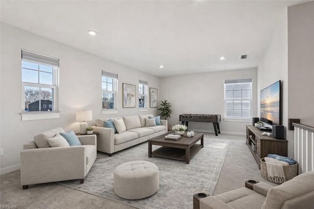 104 Murray WAY, Yorktown, VA 23693