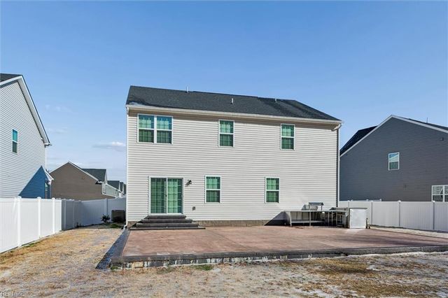 104 Murray WAY, Yorktown, VA 23693