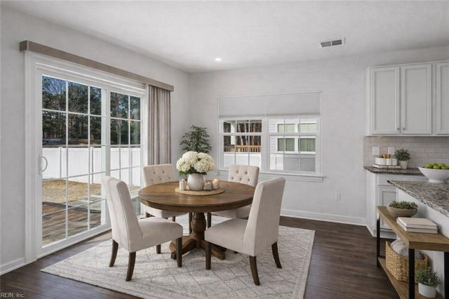 104 Murray WAY, Yorktown, VA 23693