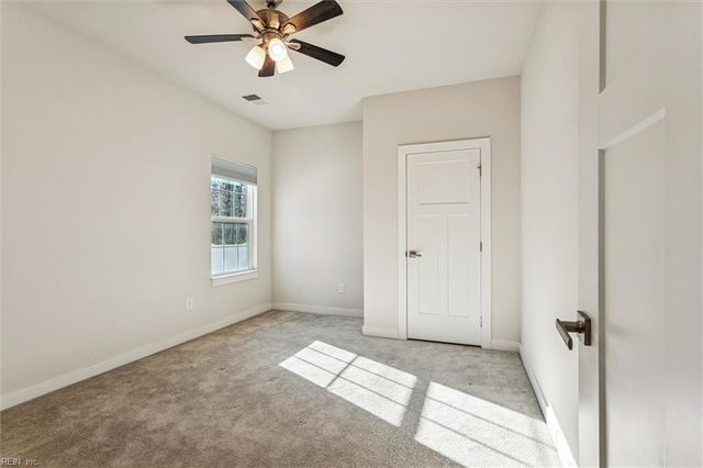 104 Murray WAY, Yorktown, VA 23693