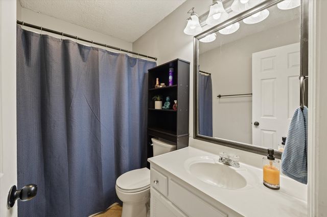 3571 Southmeade Dr, Cookeville, TN 38506
