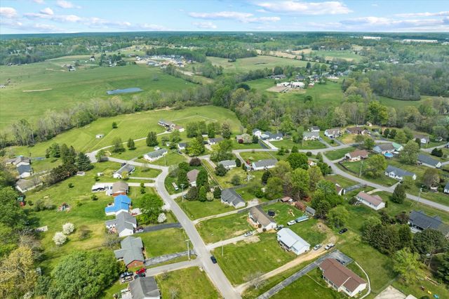 3571 Southmeade Dr, Cookeville, TN 38506