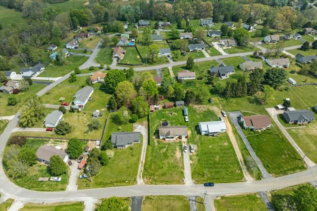 3571 Southmeade Dr, Cookeville, TN 38506