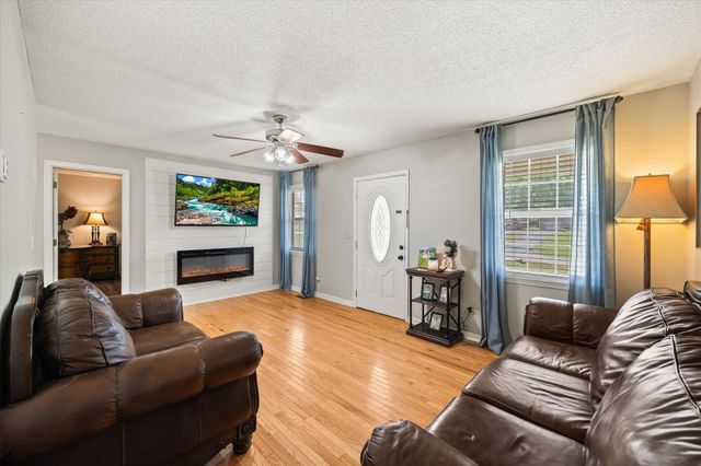 3571 Southmeade Dr, Cookeville, TN 38506