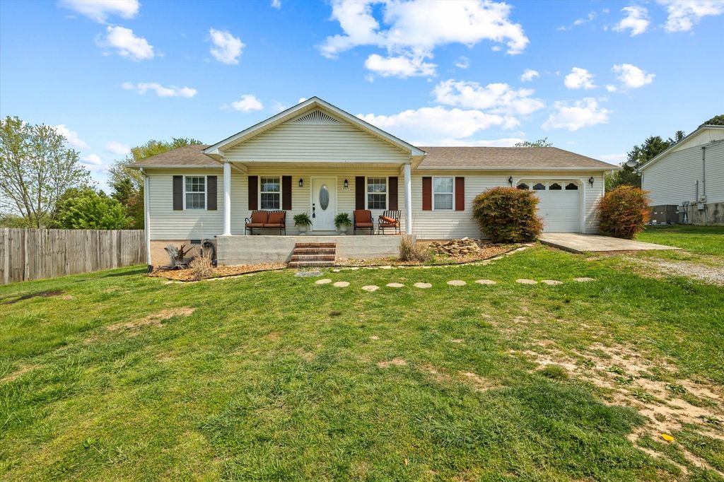 3571 Southmeade Dr, Cookeville, TN 38506