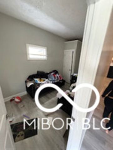 2625 E North Street, Indianapolis, IN 46201