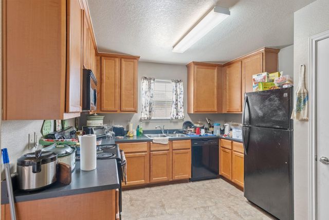 3004 Avenue D, Bay City, TX 77414