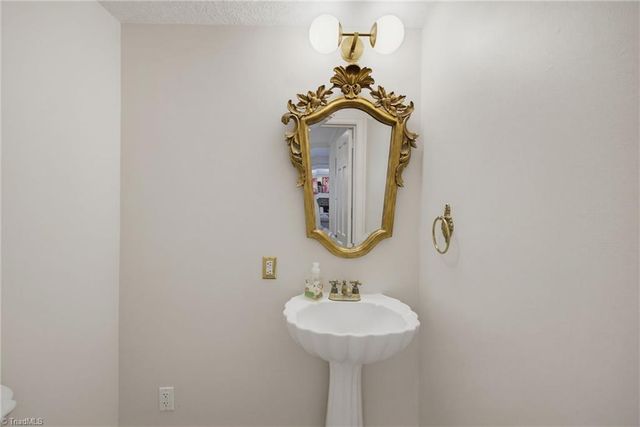 716 Dover Road, Greensboro, NC 27408