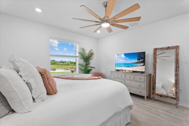 10032 LAST LIGHT GLEN, Parrish, FL 34219