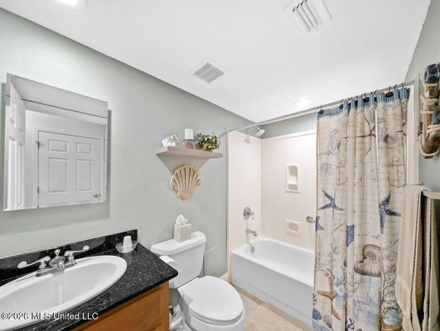 2046 Beach Boulevard, 121, Biloxi, MS 39531