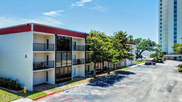 2046 Beach Boulevard, 121, Biloxi, MS 39531