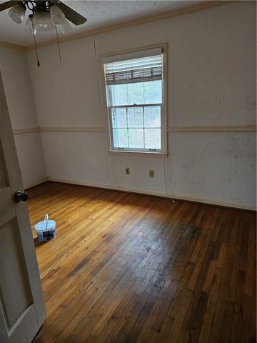 2615 Glendale NE Drive, Conyers, GA 30013