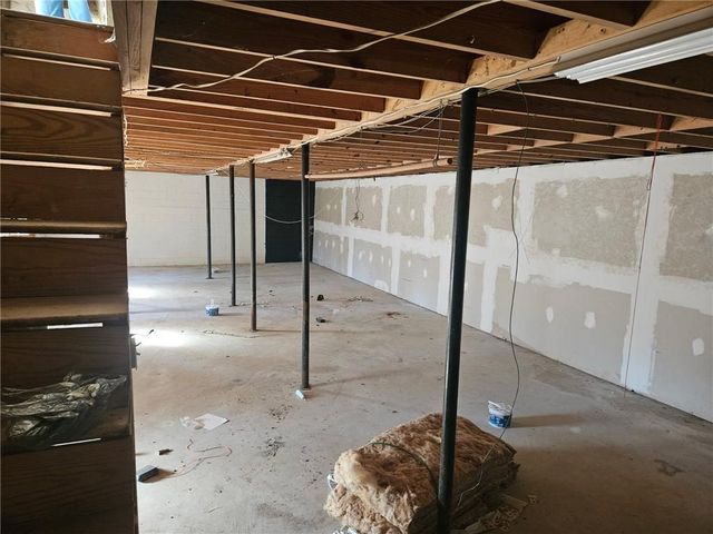 2615 Glendale NE Drive, Conyers, GA 30013