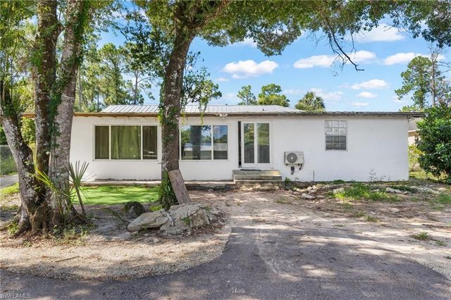 1871 Golden gate BLVD E, Naples, FL 34120