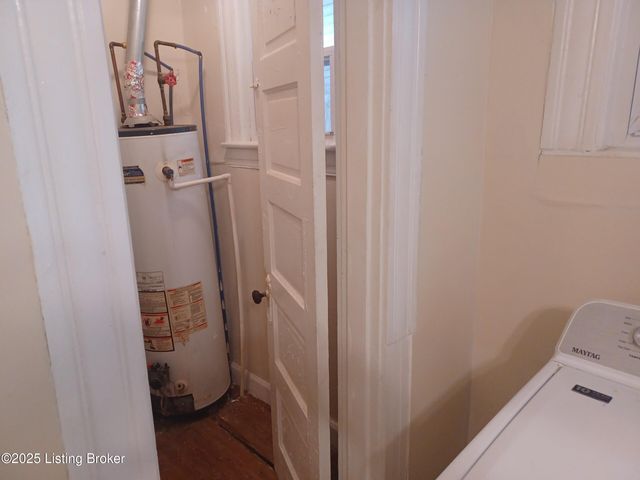 1421 Hazel St, Louisville, KY 40211