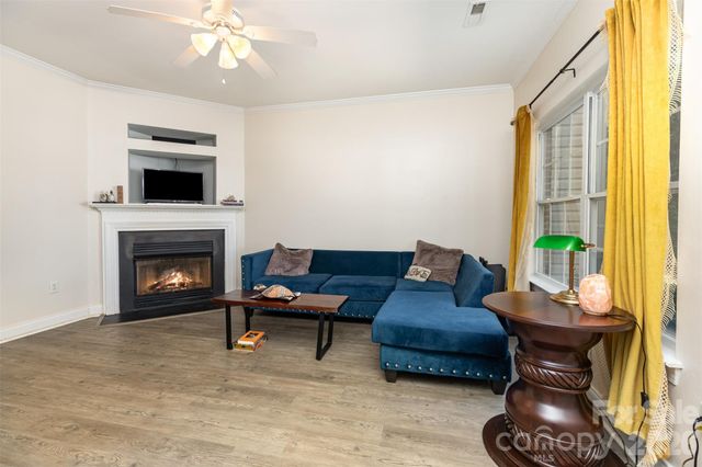 2108 Sardony Lane, Charlotte, NC 28213