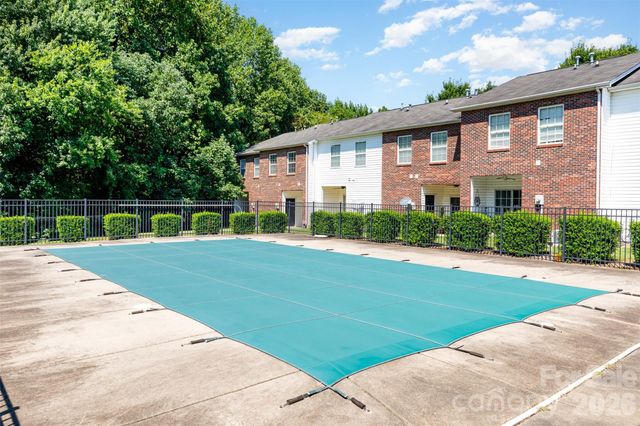 2108 Sardony Lane, Charlotte, NC 28213