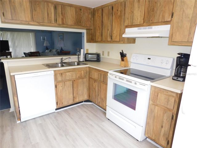 111 E CYPRESS COURT 111, Oldsmar, FL 34677