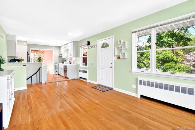 25 Hillside Avenue, Valhalla, NY 10595