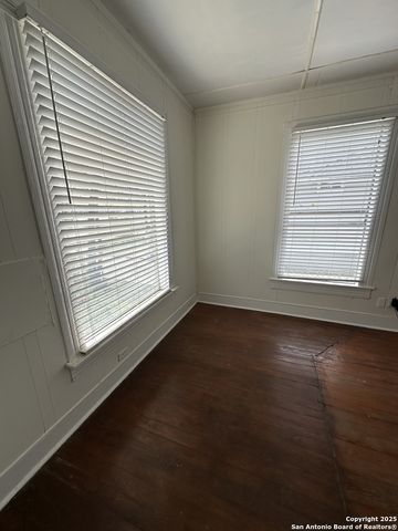 311 E ASHBY PL, San Antonio, TX 78212