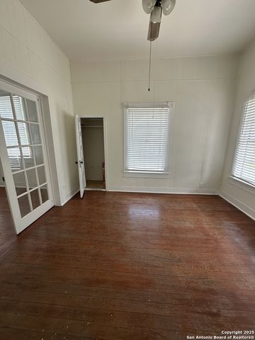 311 E ASHBY PL, San Antonio, TX 78212