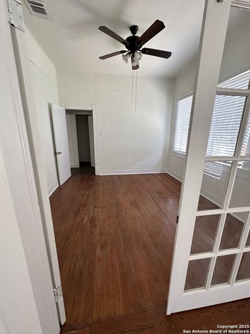 311 E ASHBY PL, San Antonio, TX 78212