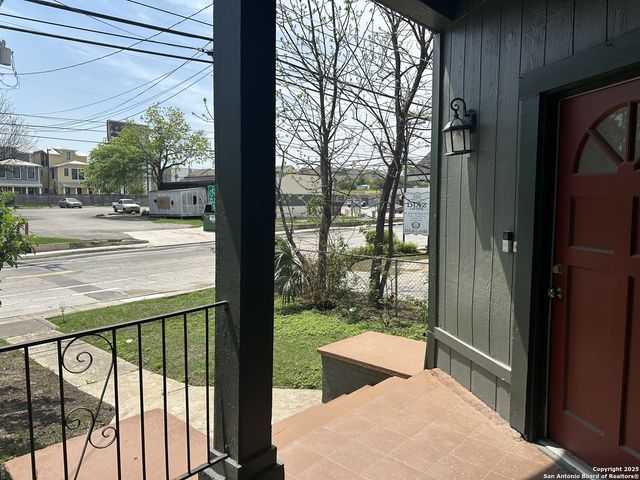 311 E ASHBY PL, San Antonio, TX 78212