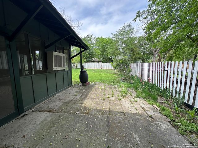 311 E ASHBY PL, San Antonio, TX 78212