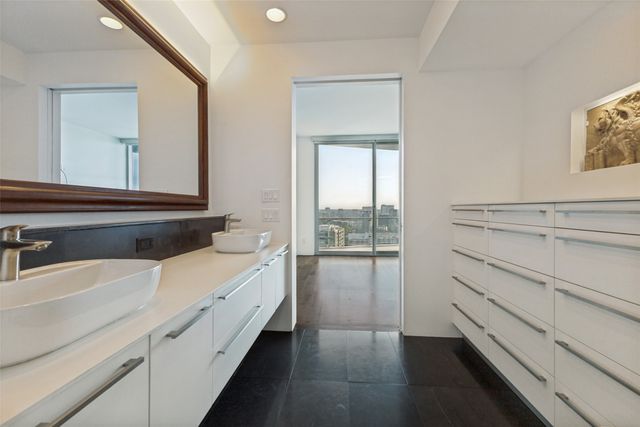 3130 N Harwood Street 2305, Dallas, TX 75201