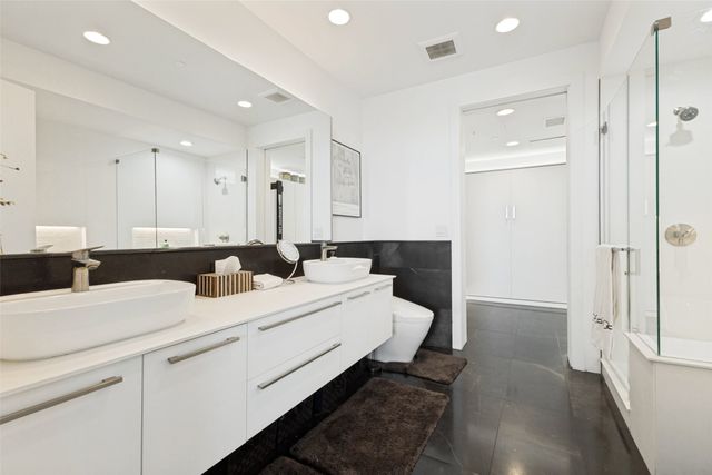 3130 N Harwood Street 2305, Dallas, TX 75201
